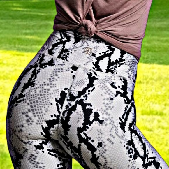 Balance Collection High-Rise Leggings Full Length Summer Snake Yoga Pants NWT - Picture 3 of 12